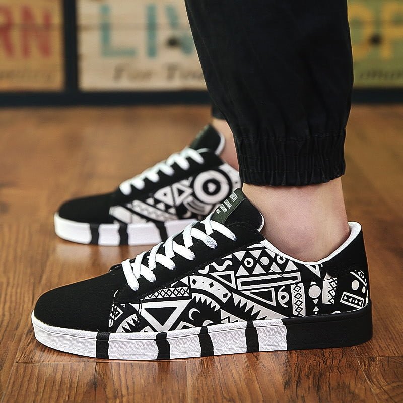 Graffiti Sneakers baebae.se De billigaste kläderna i Norden 4 Graffiti Sneakers baebae.se rea 4