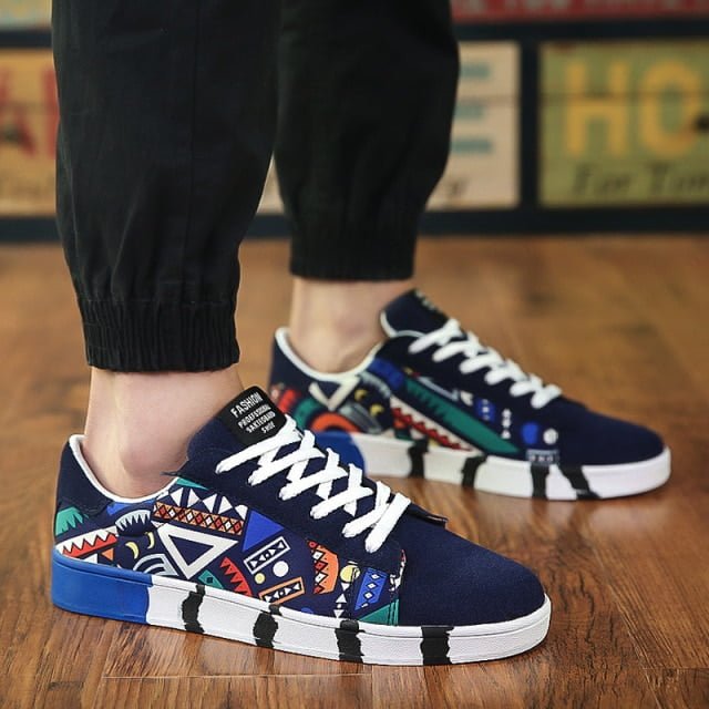Graffiti Sneakers baebae.se De billigaste kläderna i Norden 9 Graffiti Sneakers baebae.se rea 9